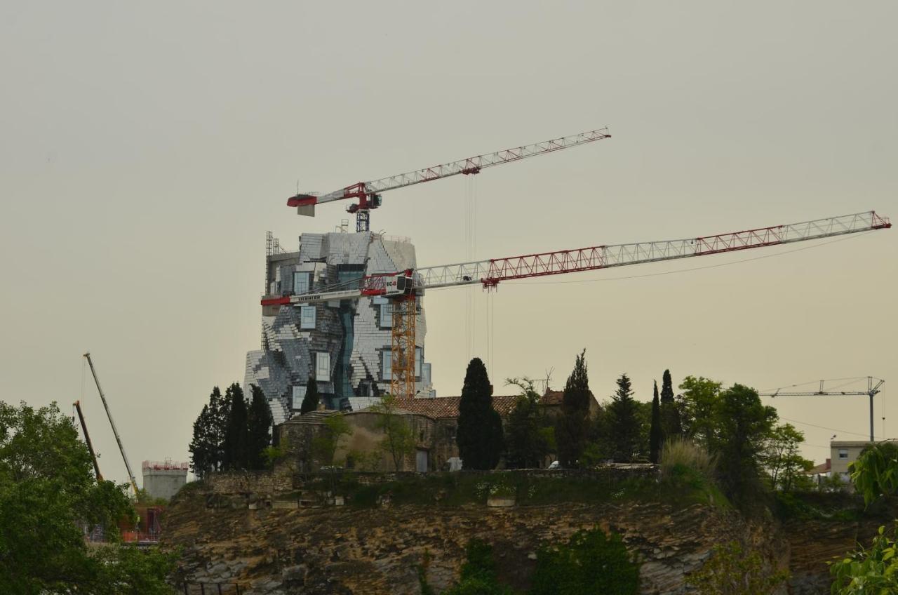 Вилла La Pitchoun Des Arenes Арль Экстерьер фото